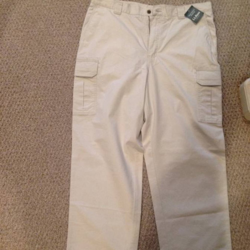 LL Bean Mens White Pants 37X29